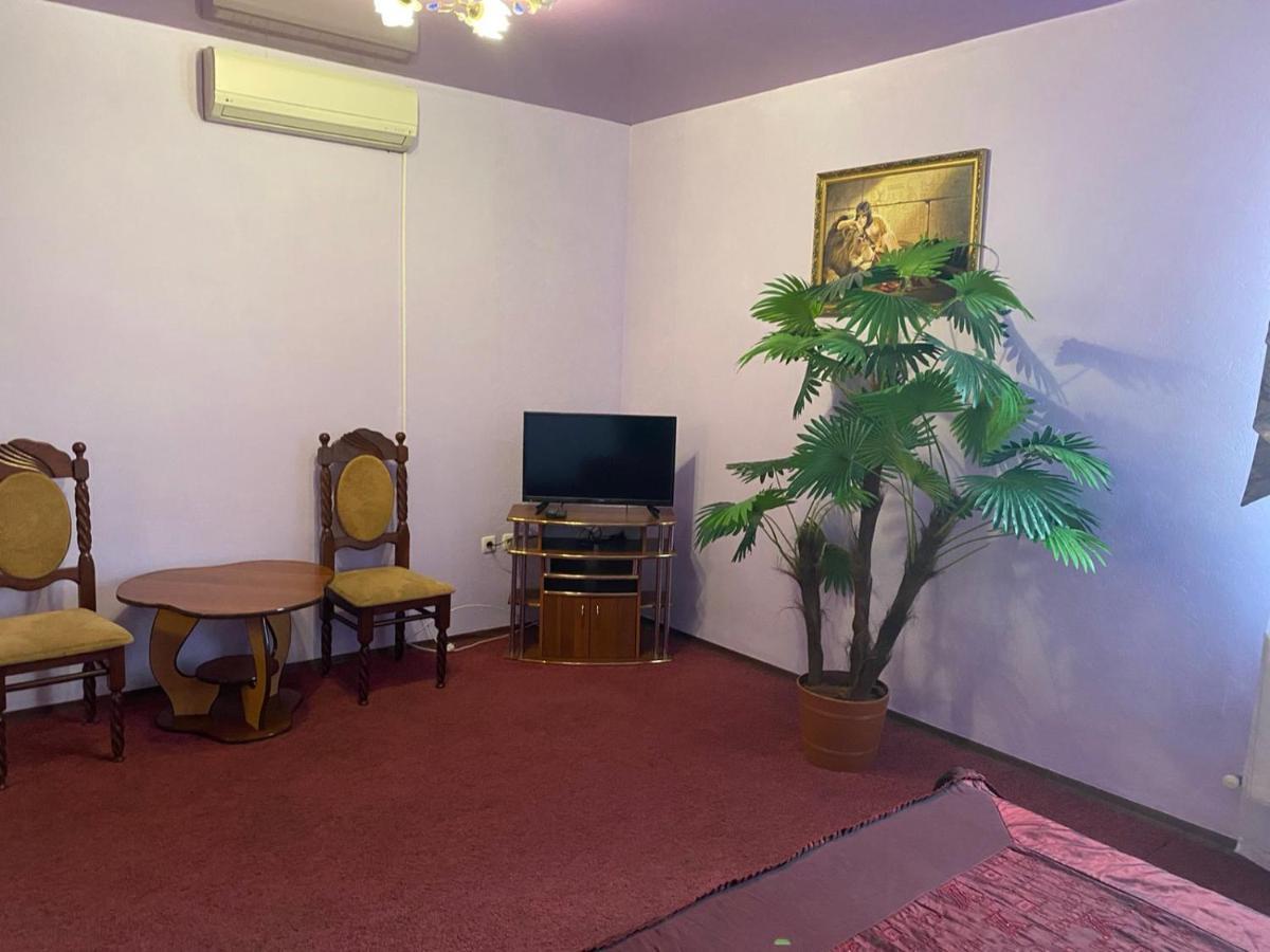 Отель Ритм Vinița Exterior foto